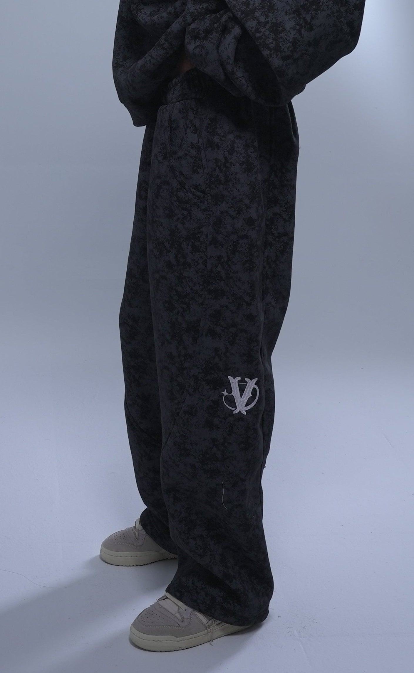 WASHED BLACK PANTS