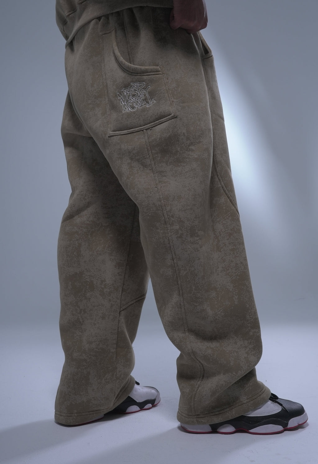 WASHED BEIGE PANTS, Standout comfortably