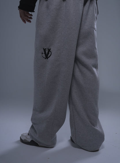 GREY PANTS